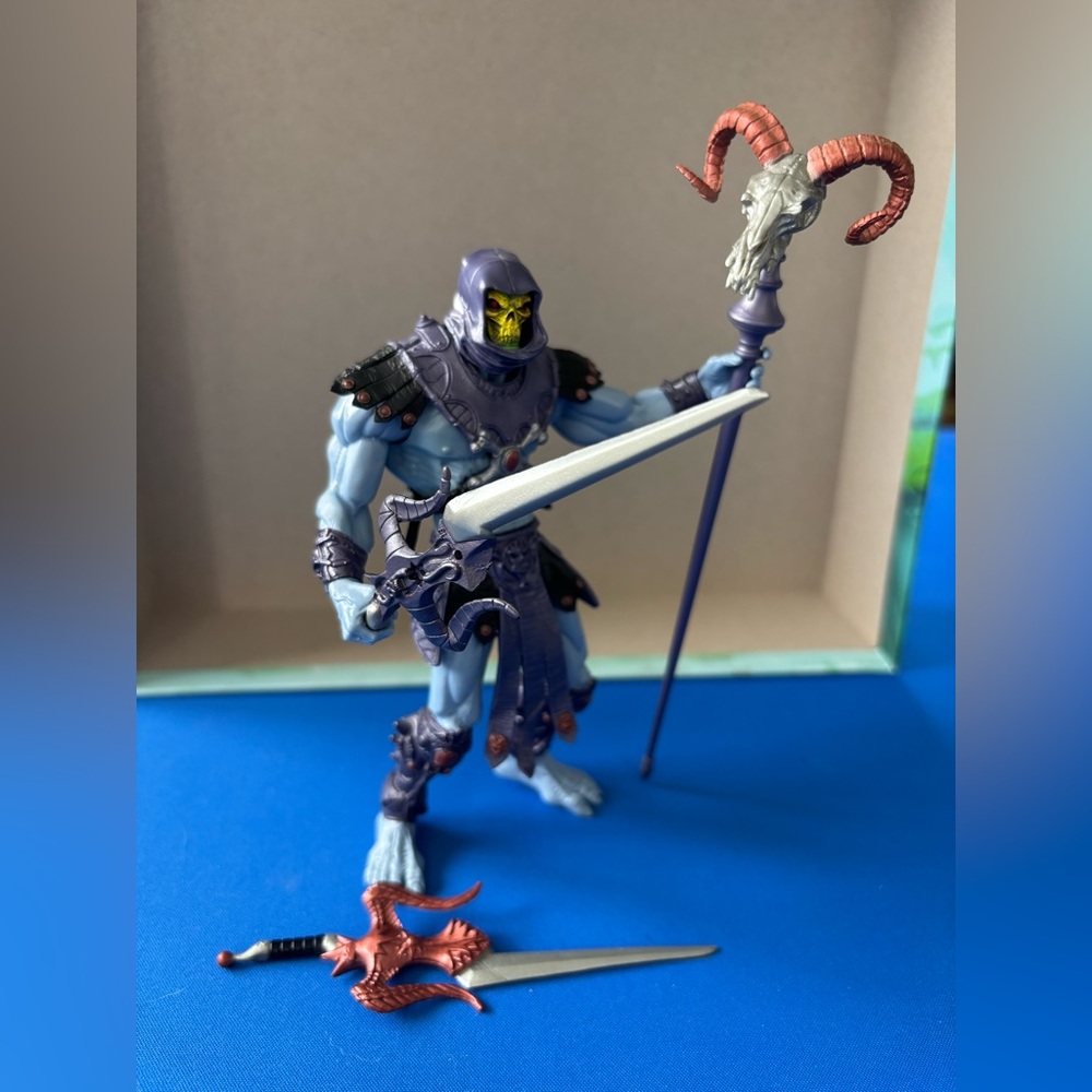 2001 Masters of the Universe Skeletor figure